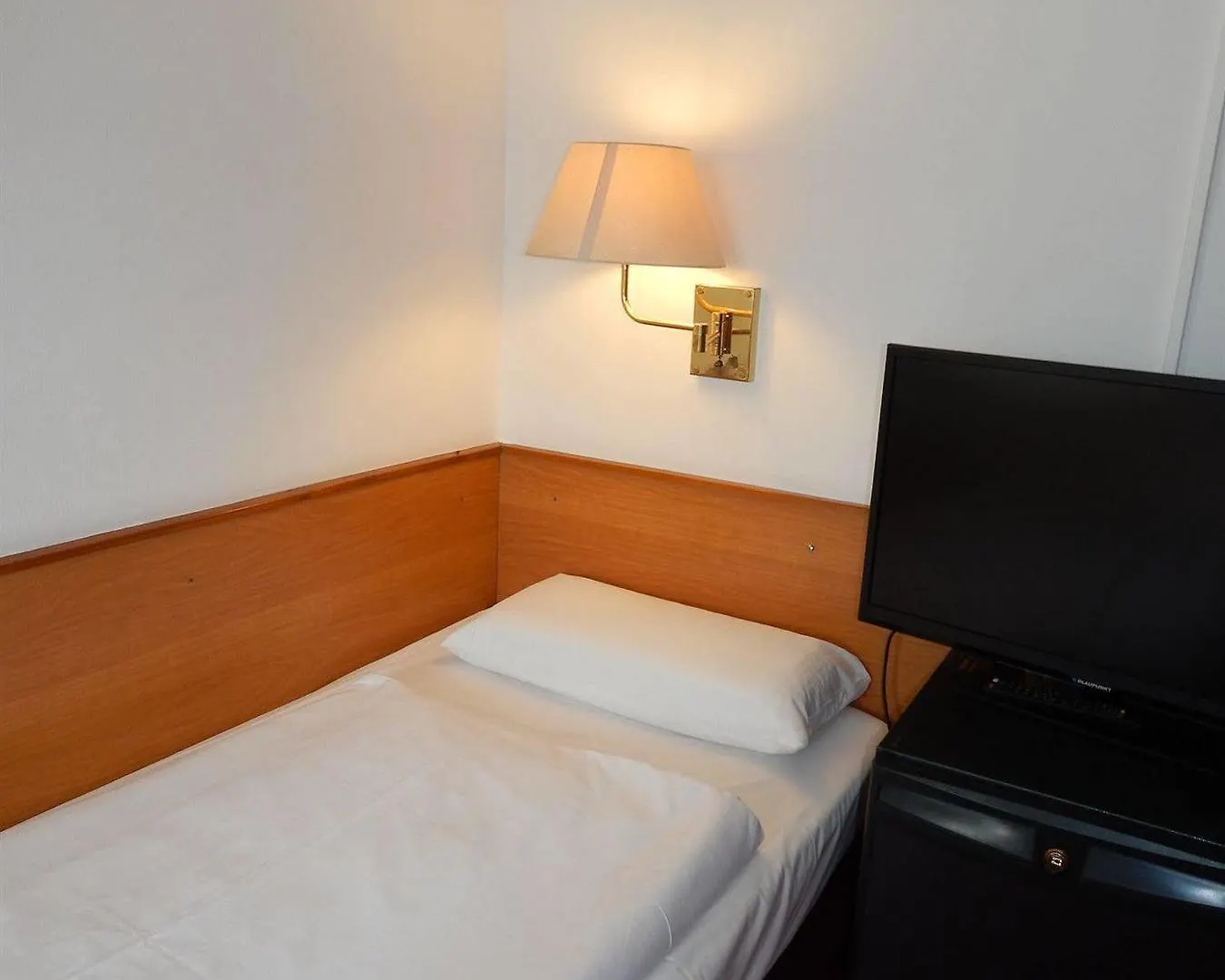 ***  Hotel Montree Munich Germany